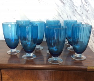 Art is Art vintage glasses