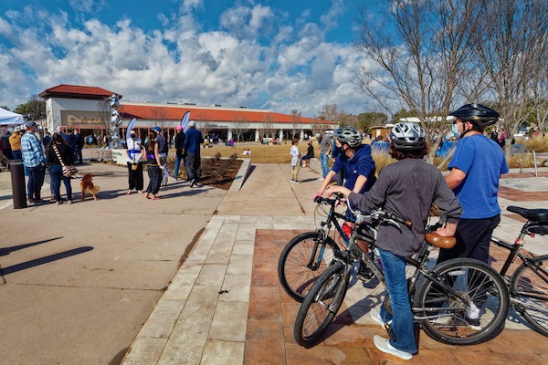 Hillcrest Village Green Park