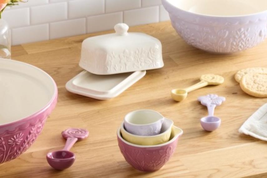 Mason Cash ceramic kitchenware 