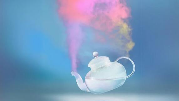 Steamed Rainbow Eau de Parfum was inspired by the colors of the rainbow.